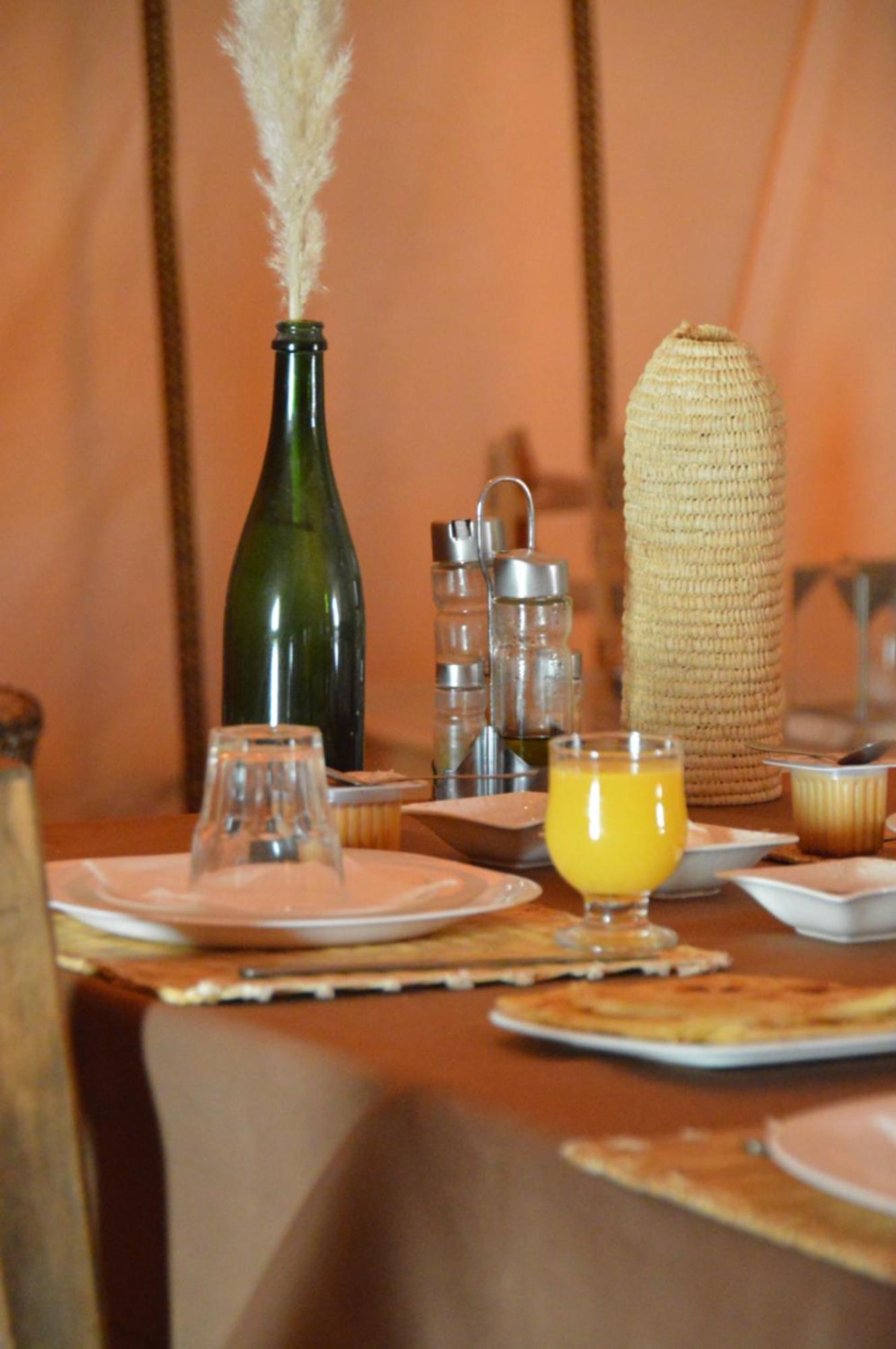 Bohem Camp Hotel Мерцуга Екстериор снимка